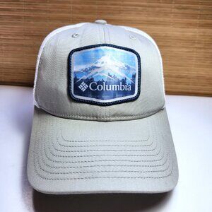 Columbia Hat Truckers Mesh Back Snap Back Grey and White Mountains Patch